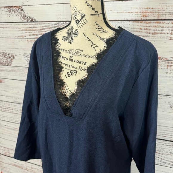 Amaryllis Dress lace detail dark navy half sleeve size 2X midi dress - Picture 4 of 8